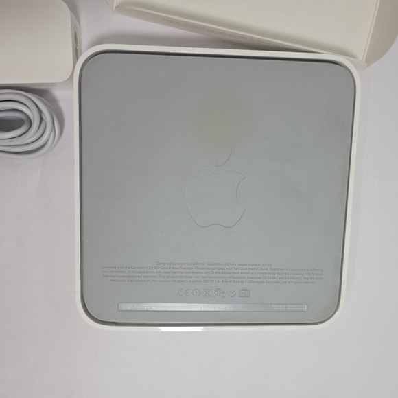 Apple AirPort Extreme Base Station 2nd Gen A1143 Wifi Router - Picture 5 of 8